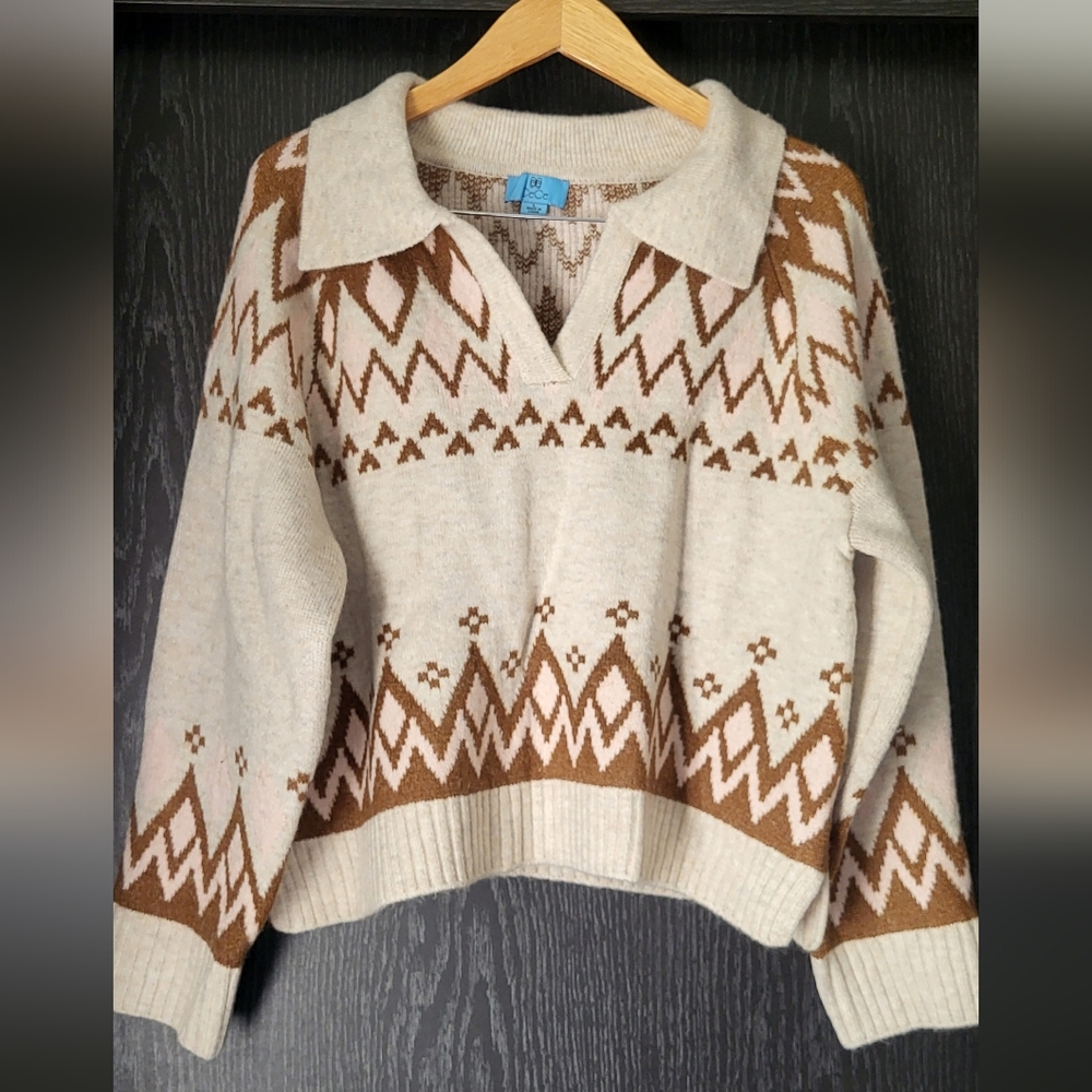 CeCe V-Neck Sweater - Cream and Brown